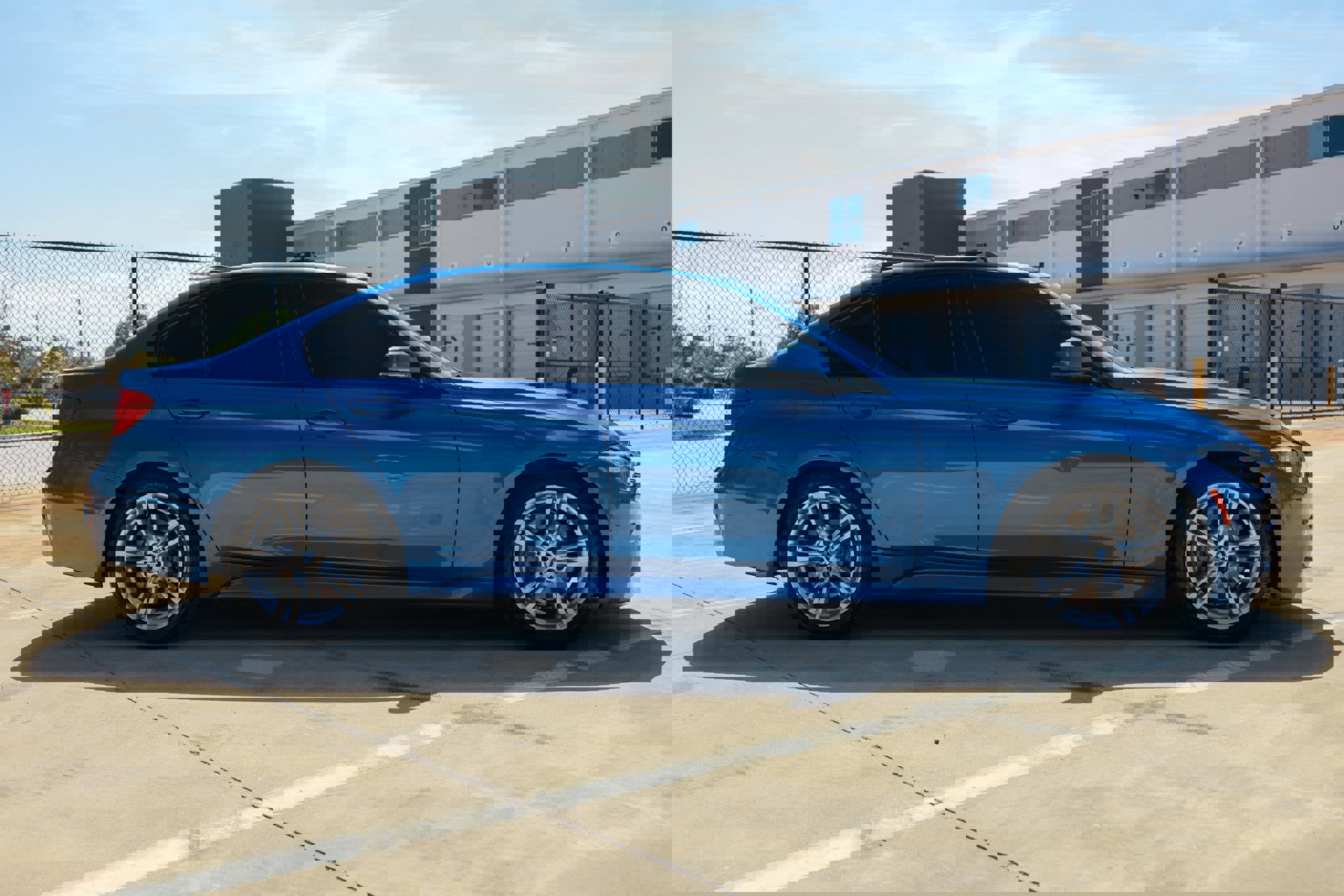 Used 2016 BMW 328i Sedan image 18