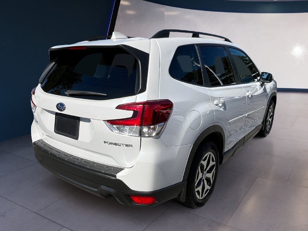 Used 2021 Subaru Forester Premium AWD/4WD image 5