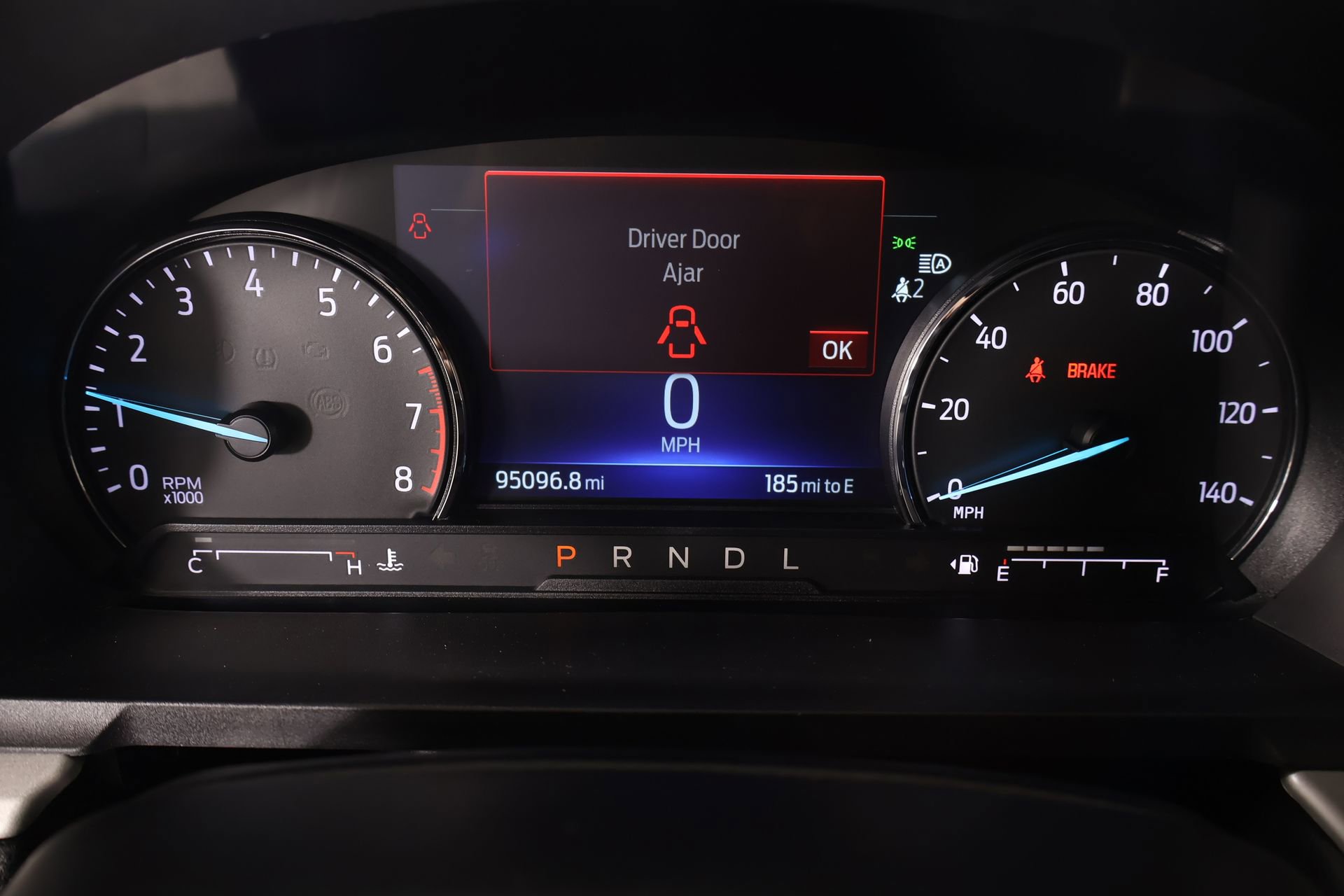 Used 2023 Ford Explorer XLT image 4