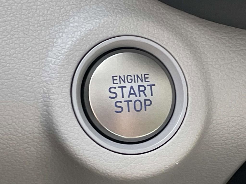 New 2025 Hyundai Venue SEL image 22