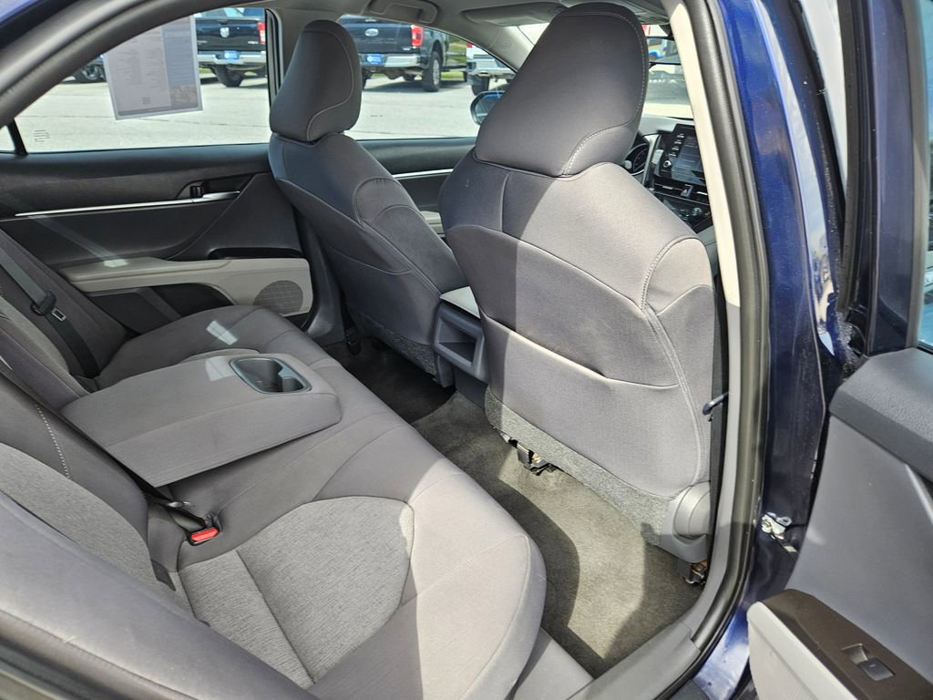 Used 2021 Toyota Camry LE FWD image 29
