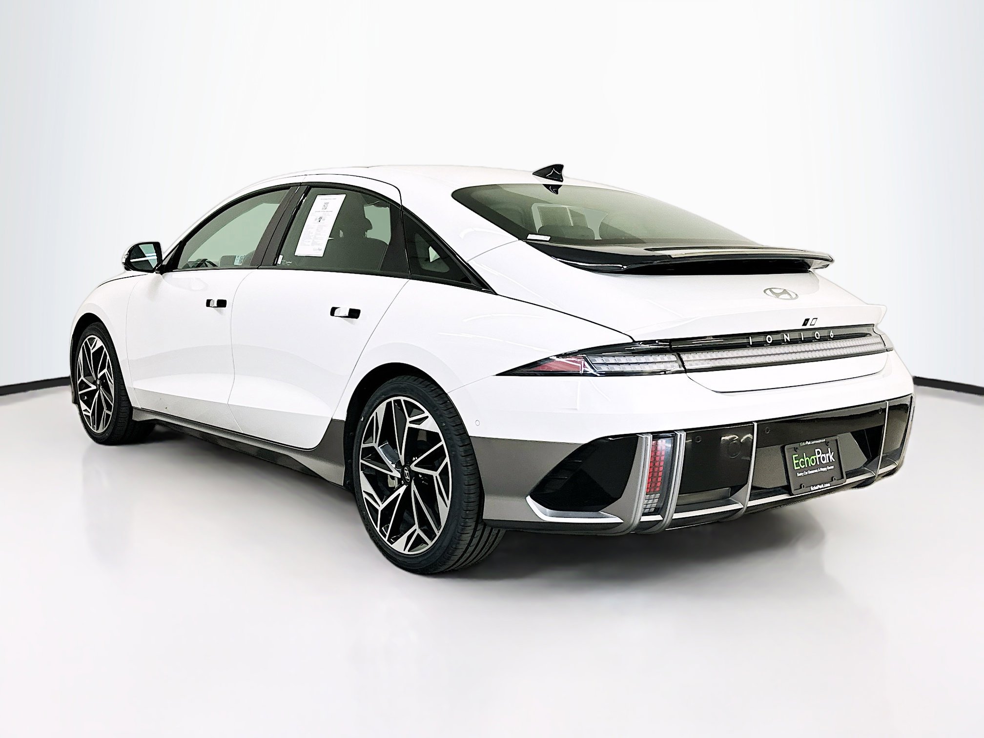 Used 2024 Hyundai Ioniq 6 Limited AWD/4WD image 5