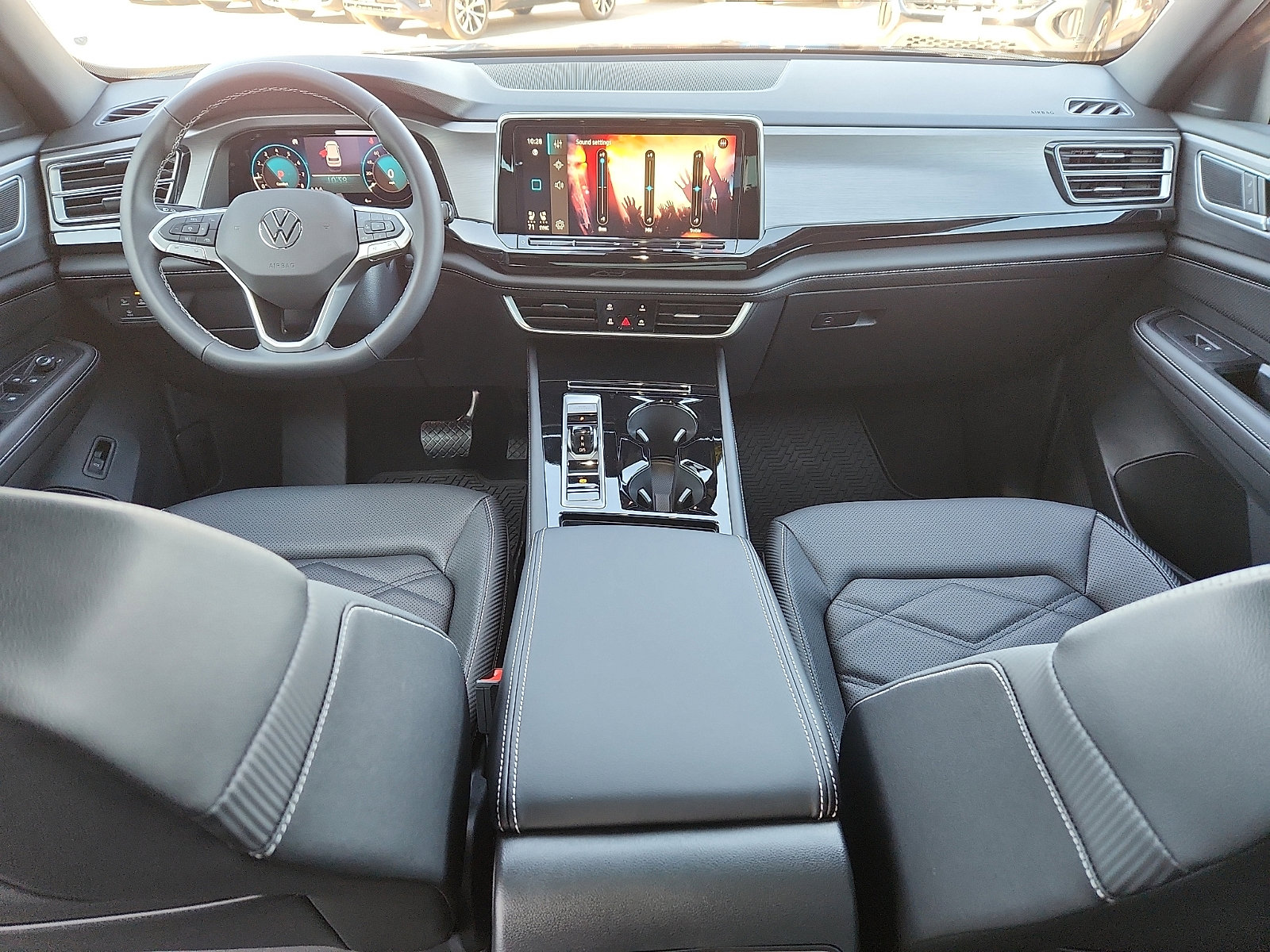 New 2026 Volkswagen Atlas Cross Sport SE image 11