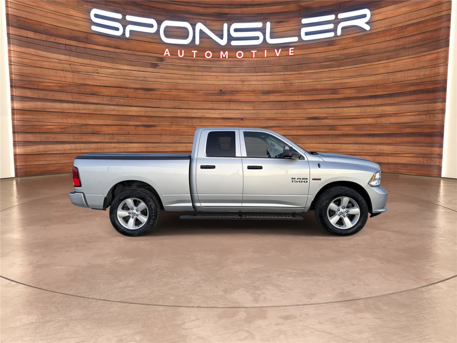 Used 2016 RAM 1500 Express image 7
