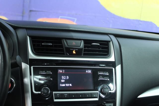 Used 2018 Nissan Altima 2.5 SV FWD image 19