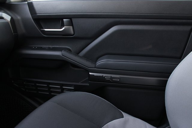 Used 2025 Toyota Tacoma Limited image 30