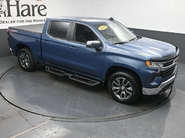 Used 2024 Chevrolet Silverado 1500 LT AWD/4WD image 52