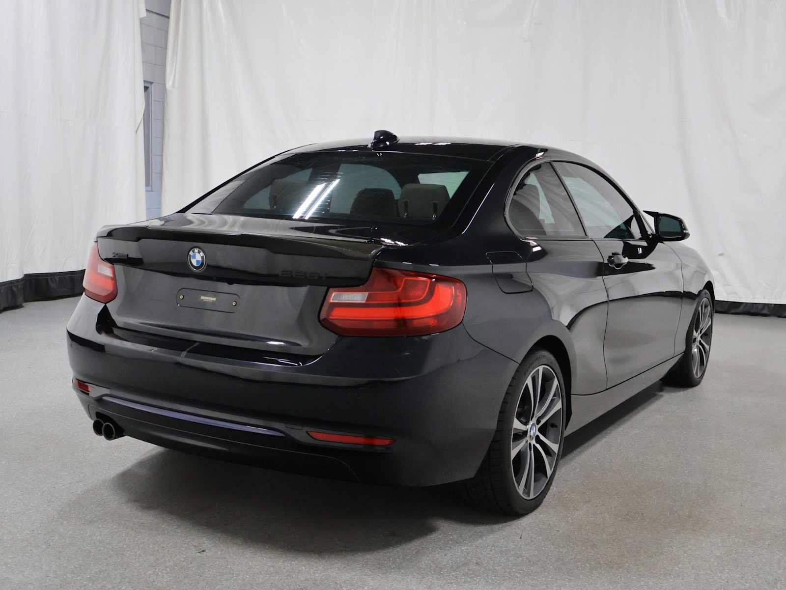 Used 2015 BMW 228i xDrive Coupe AWD/4WD image 9