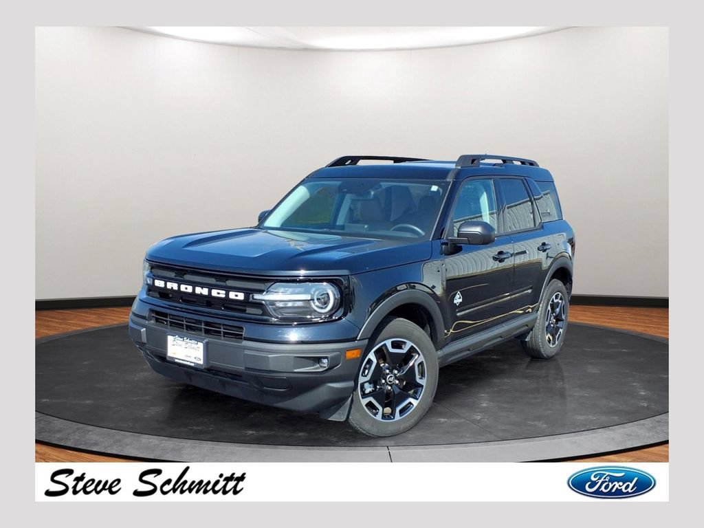 Used 2024 Ford Bronco Sport Outer Banks w/ Tech Package AWD/4WD image 1