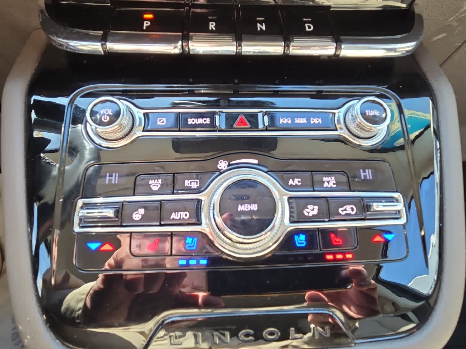 Used 2020 Lincoln Corsair AWD w/ Equipment Group 101A image 23