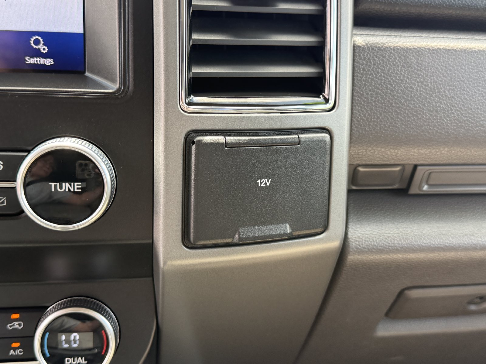 Used 2020 Ford Expedition XLT RWD image 33