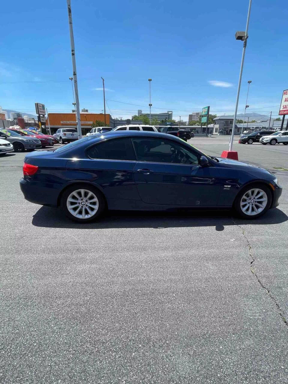 Used 2011 BMW 335i xDrive Coupe image 8