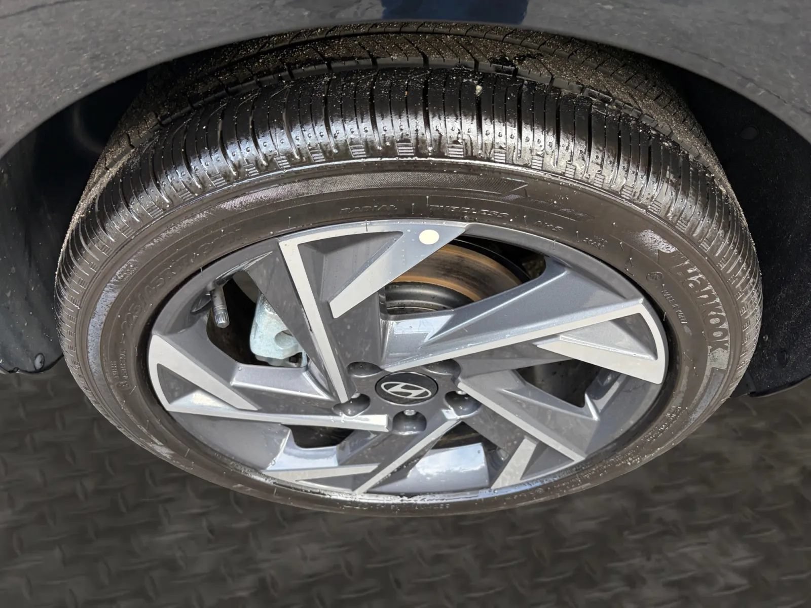 Used 2025 Hyundai Elantra SEL FWD image 41