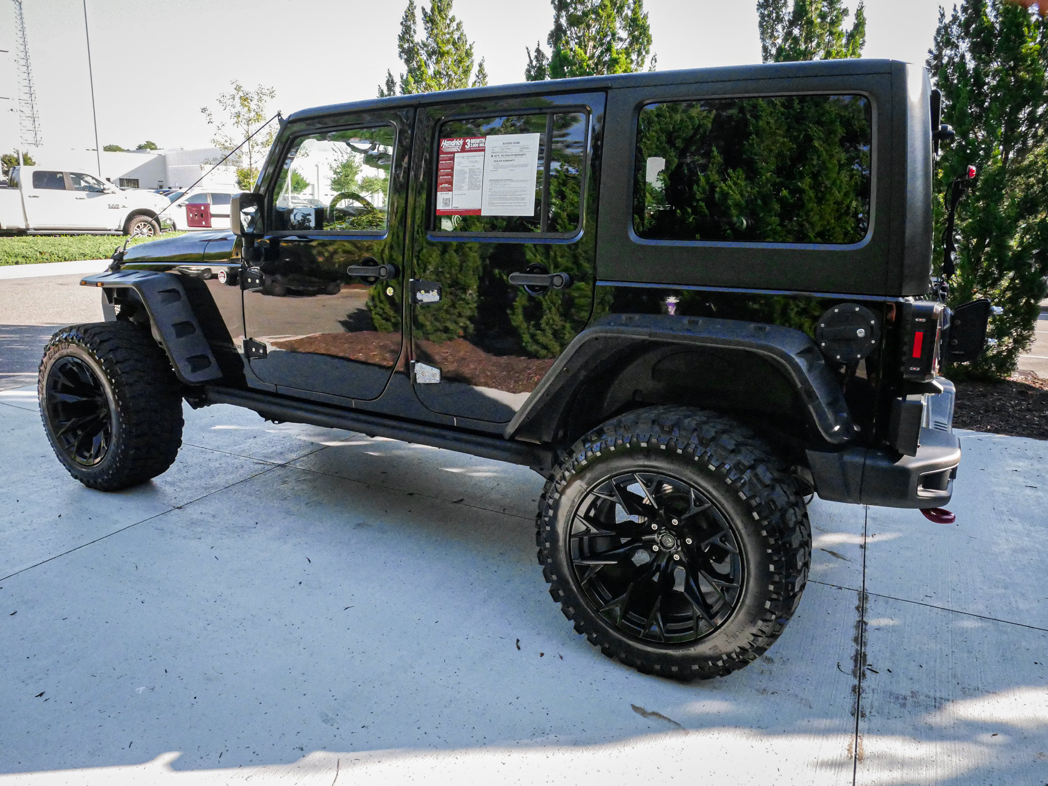 Used 2015 Jeep Wrangler Unlimited Rubicon AWD/4WD image 7
