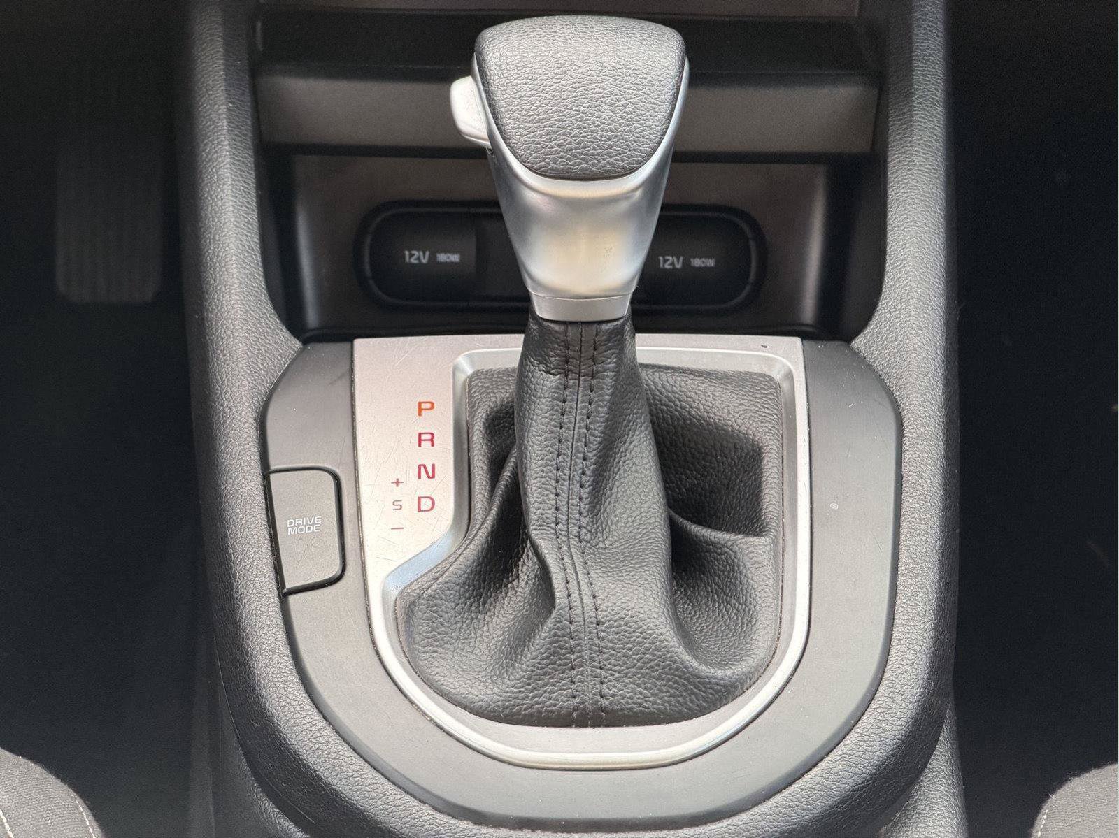 Used 2022 Kia Forte LXS FWD image 28