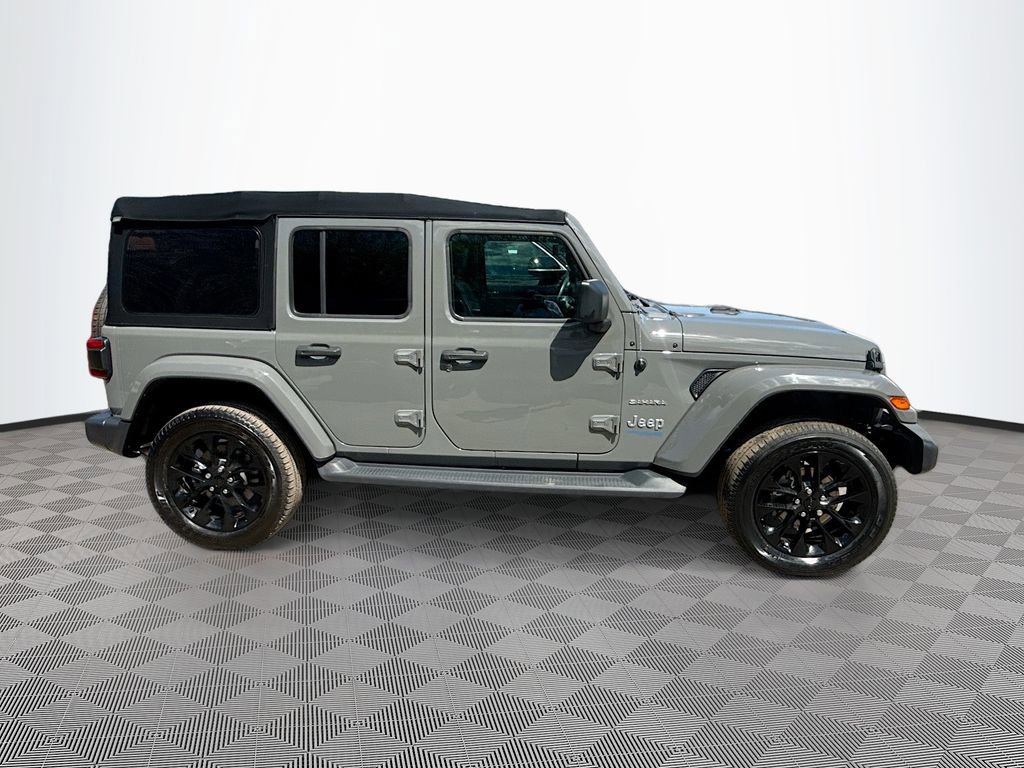 Used 2021 Jeep Wrangler Unlimited Sahara image 5