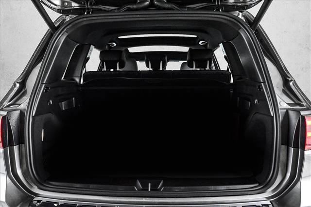 New 2026 Mercedes-Benz GLB 250 4MATIC image 6