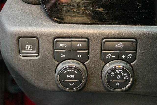 Used 2023 Chevrolet Silverado 1500 LT Trail Boss w/ Protection Package AWD/4WD image 18