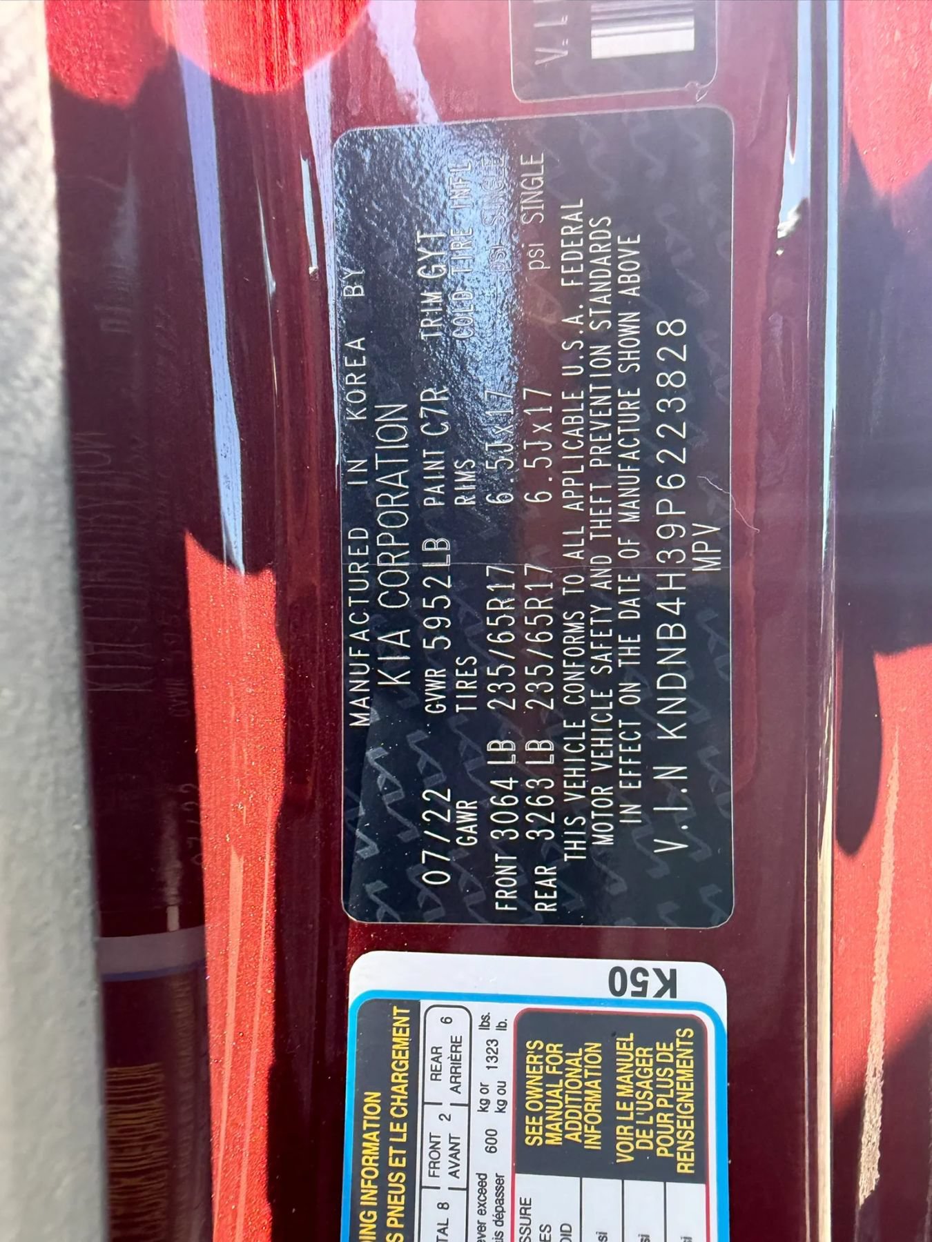 Used 2023 Kia Carnival LX FWD image 34