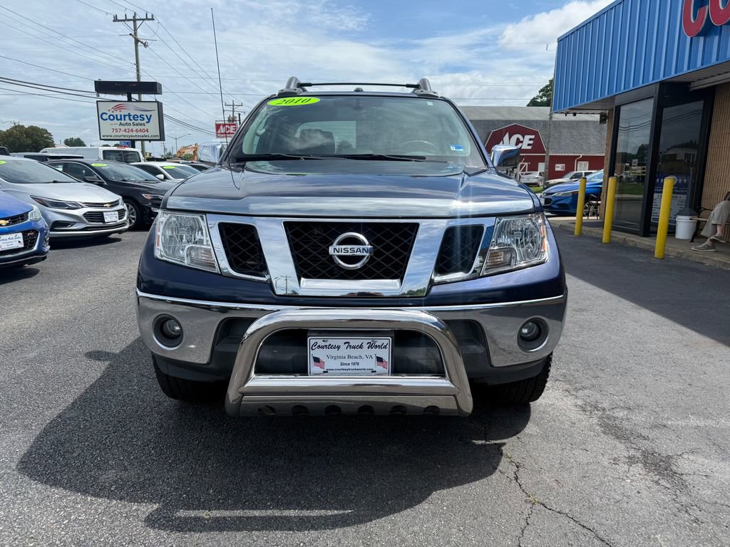 Used 2010 Nissan Frontier LE w/ LE Value Truck Pkg AWD/4WD image 6