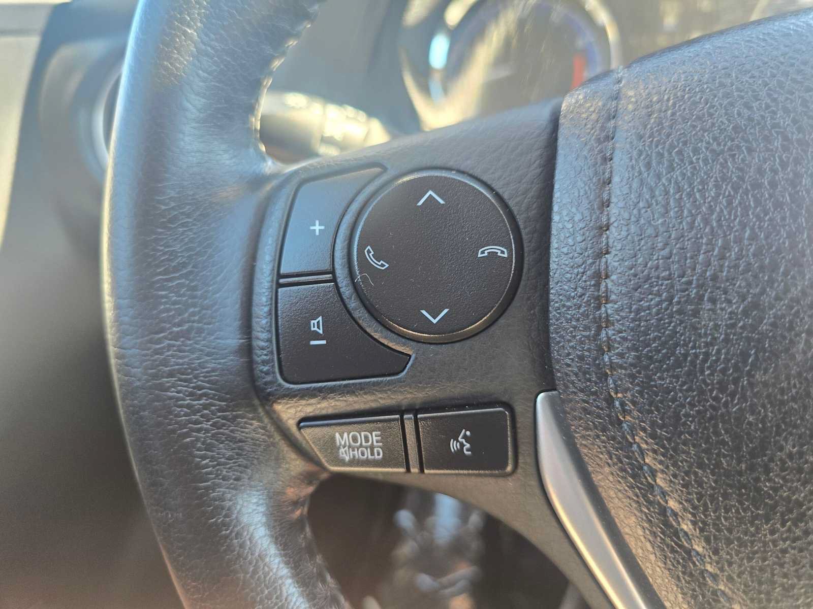 Used 2019 Toyota Corolla XSE FWD image 33