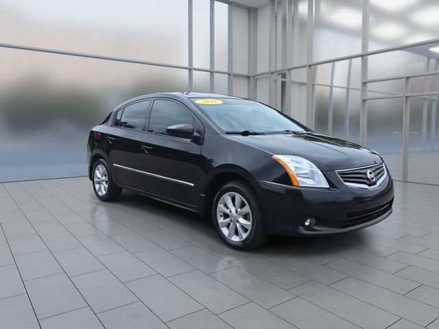 Used 2011 Nissan Sentra 2.0 SL w/ SL Special Value Pkg FWD image 2