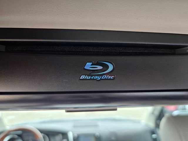Used 2020 Toyota Sequoia Platinum RWD image 16