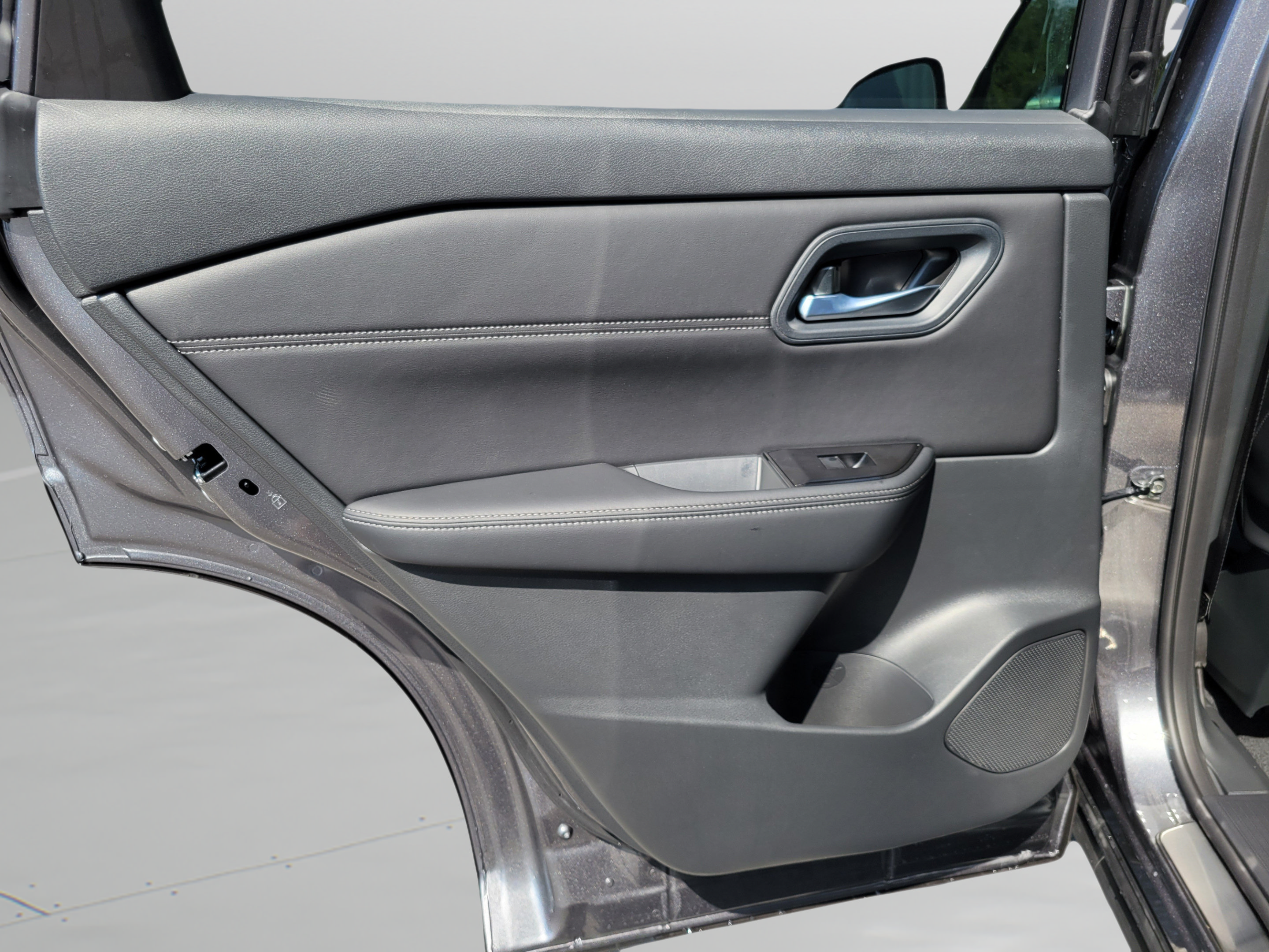 New 2026 Nissan Rogue Dark Armor FWD image 10