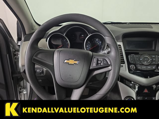 Used 2015 Chevrolet Cruze LS FWD image 10
