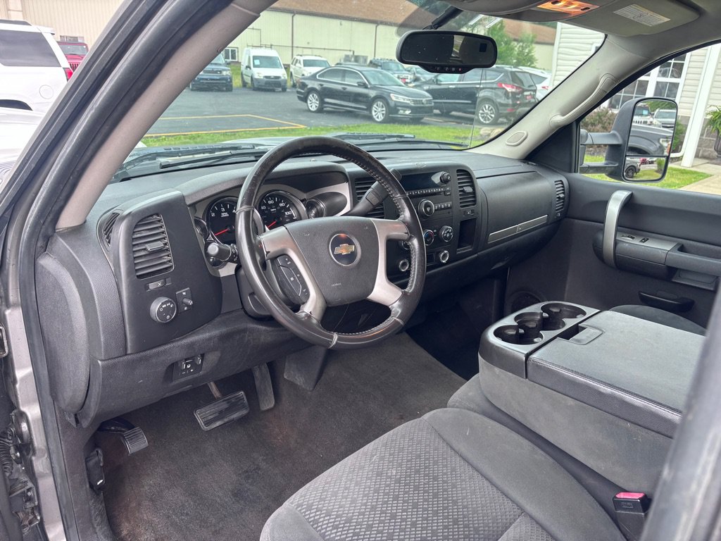 Used 2008 Chevrolet Silverado 3500 LT w/ Snow Plow Prep Package AWD/4WD image 14