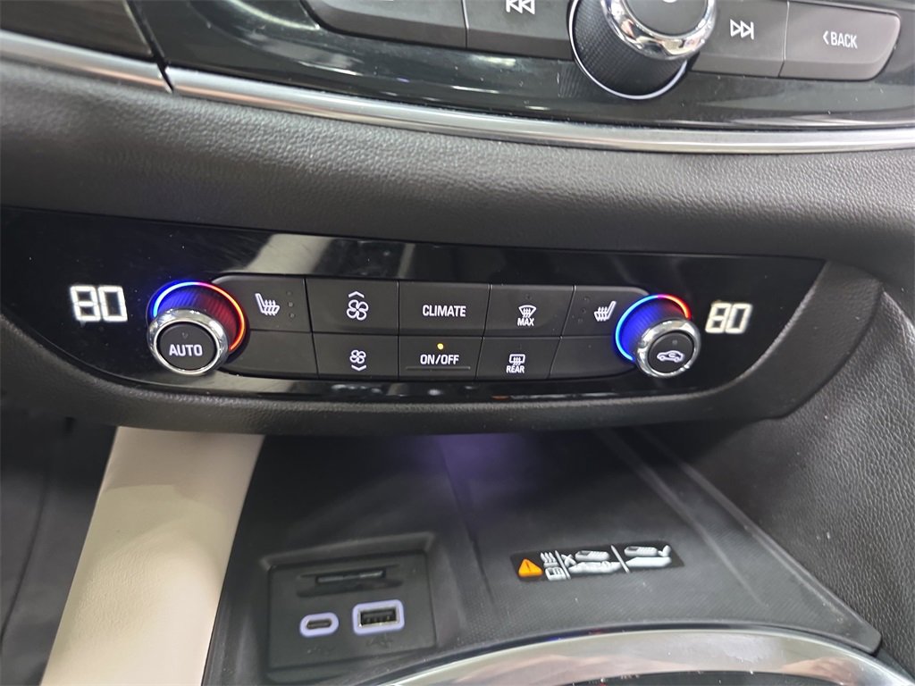 Certified 2023 Buick Enclave Essence w/ Experience Buick Package image 21