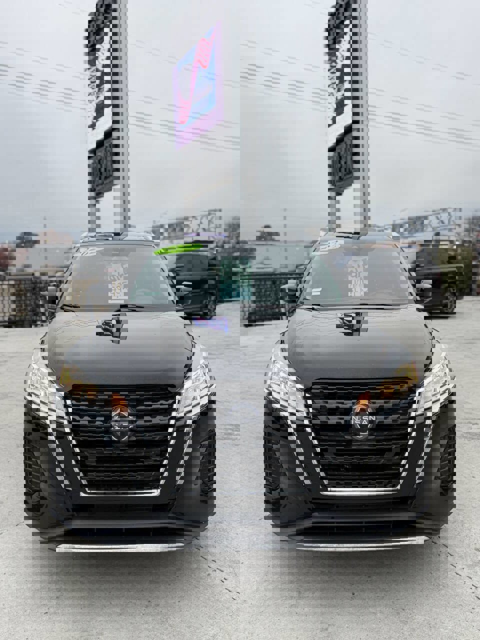 Used 2022 Nissan Kicks SV FWD image 2