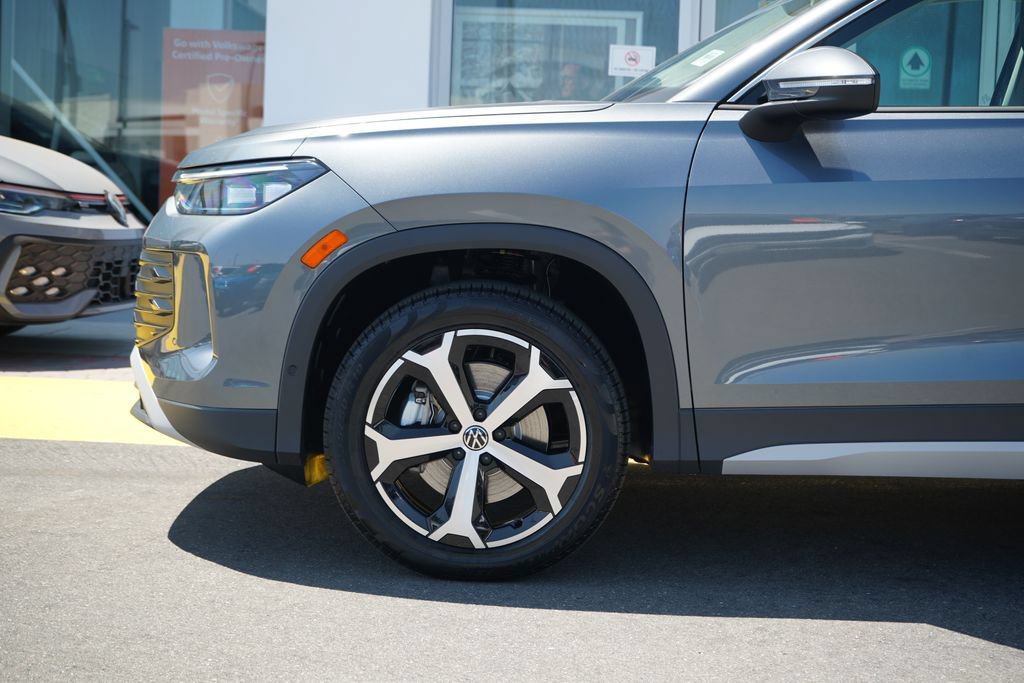New 2026 Volkswagen Tiguan SE AWD/4WD image 2
