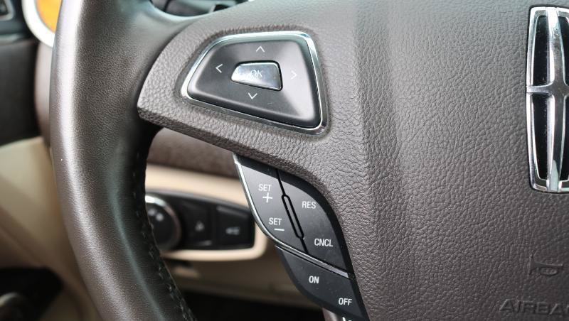 Used 2017 Lincoln MKC Select w/ Lincoln MKC Climate Package FWD image 10