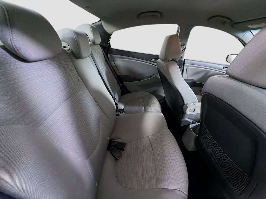 Used 2016 Hyundai Accent SE FWD image 26