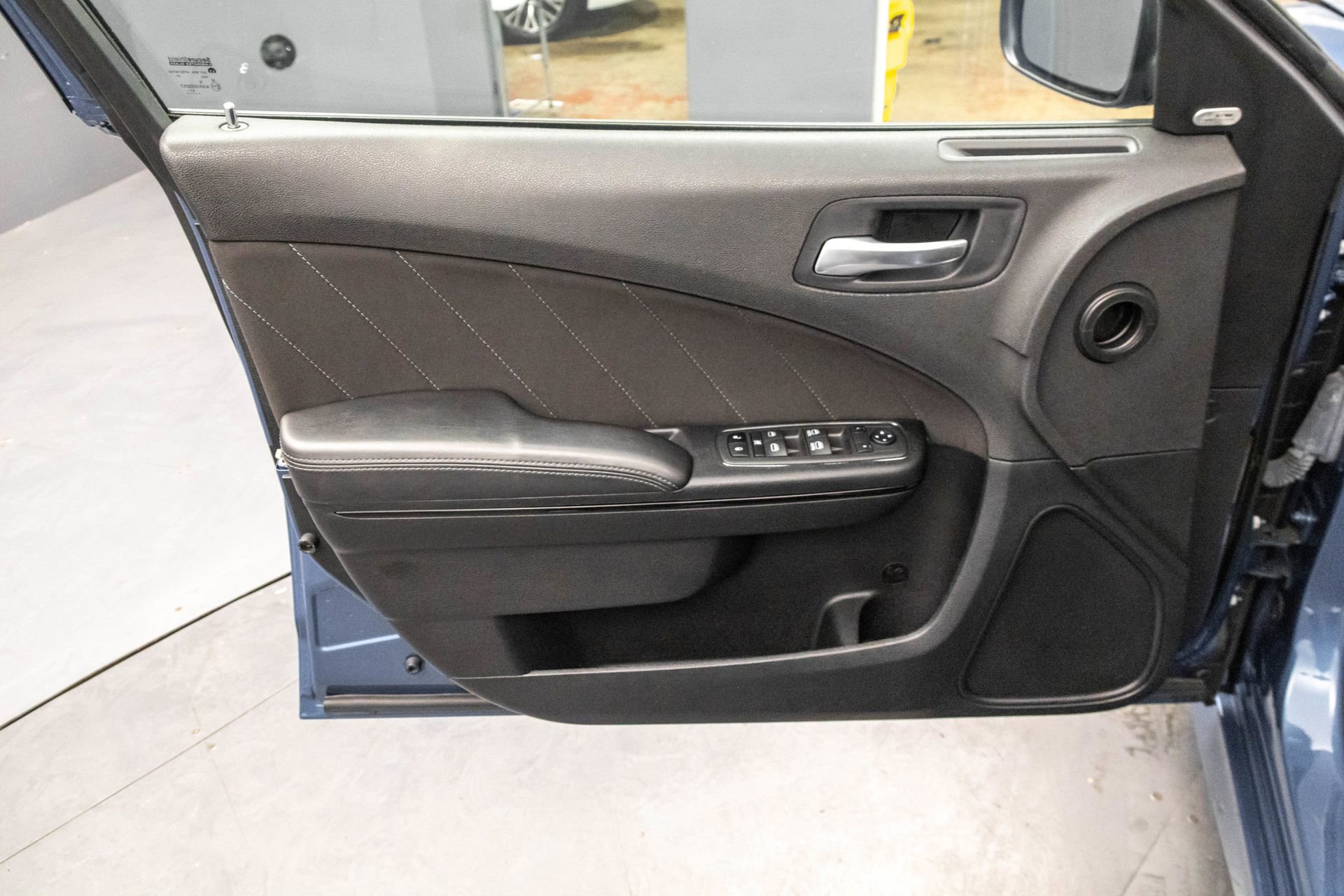 Used 2021 Dodge Charger R/T w/ Blacktop Package image 29