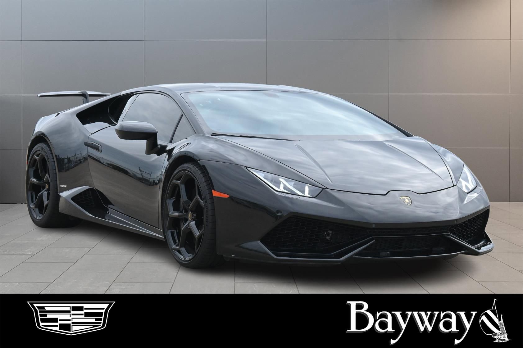 Used 2015 Lamborghini Huracan LP 610-4 AWD/4WD image 3