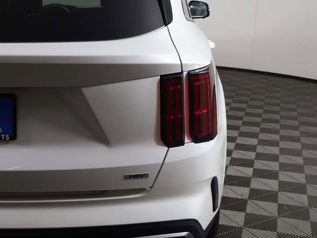 Used 2023 Kia Sorento SX Prestige w/ Panoramic Sunroof Package AWD/4WD image 22