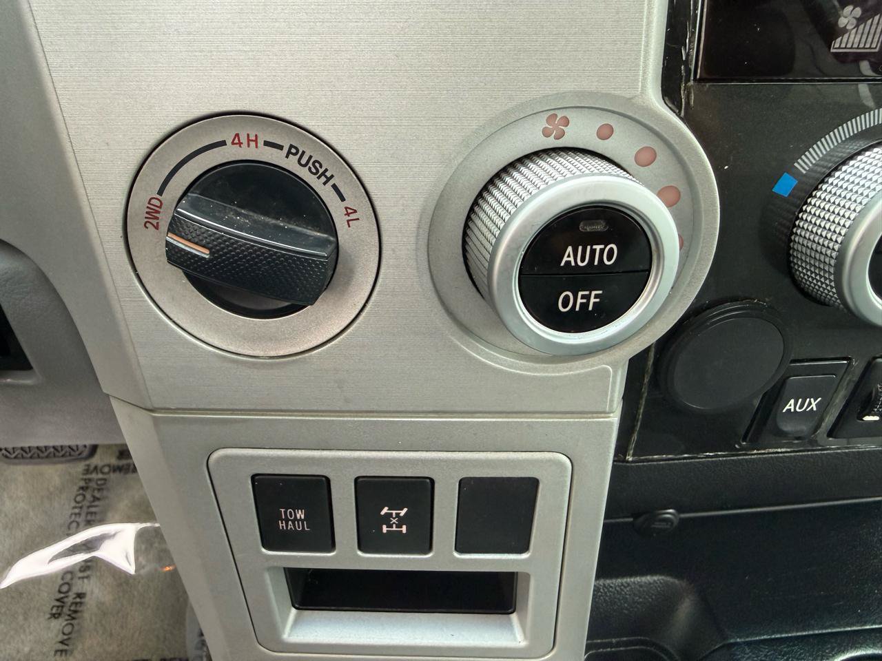 Used 2008 Toyota Sequoia Limited AWD/4WD image 39