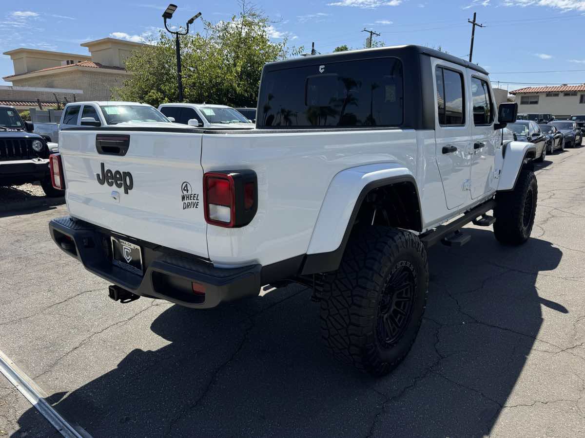 Used 2022 Jeep Gladiator Sport AWD/4WD image 7