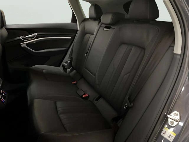 Used 2024 Audi Q8 e-tron Premium AWD/4WD image 68