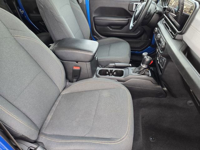Certified 2025 Jeep Gladiator Sport AWD/4WD image 13