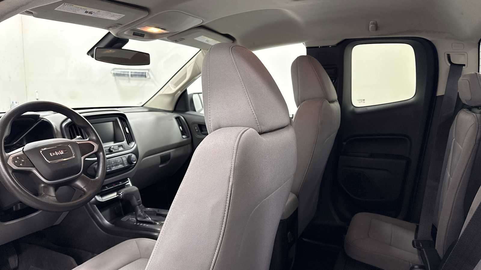 Used 2018 GMC Canyon 2WD Ext Cab 128.3 w/ Convenience Package image 24