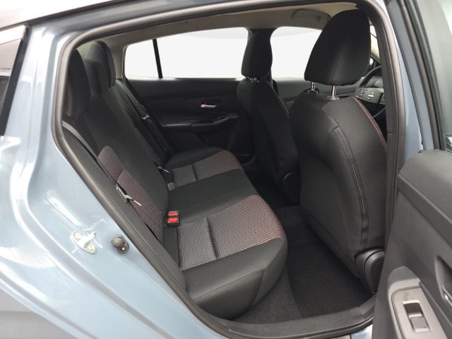New 2027 Nissan Sentra SR w/ Floor Mat Package FWD image 38