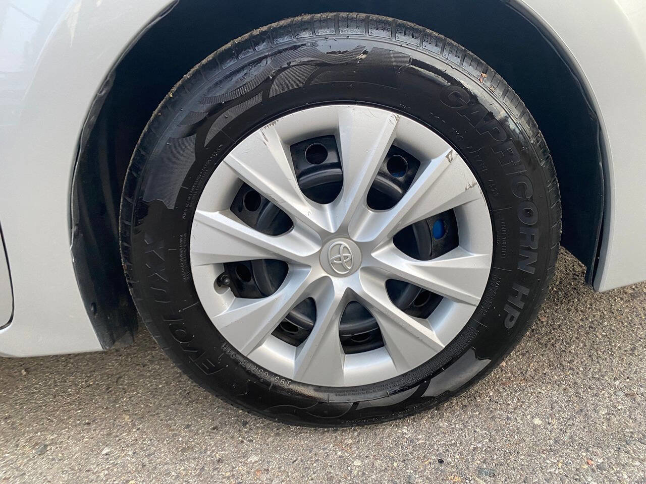 Used 2014 Toyota Corolla L FWD image 5