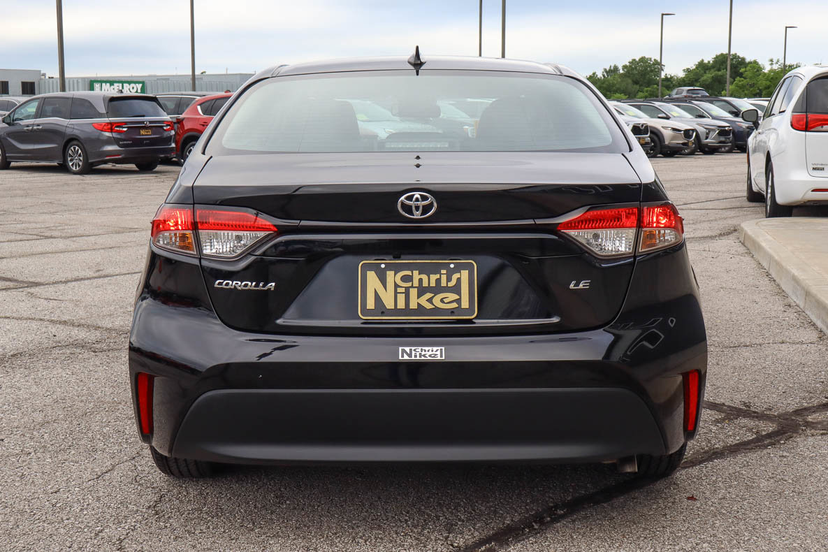 Used 2024 Toyota Corolla LE FWD image 5