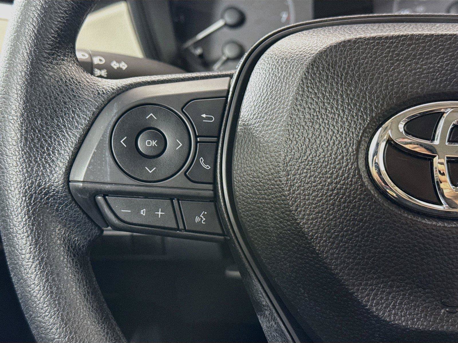 Certified 2025 Toyota Corolla LE w/ Convenience Package FWD image 17
