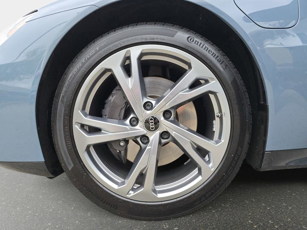 Certified 2023 Audi e-tron GT Premium Plus image 33