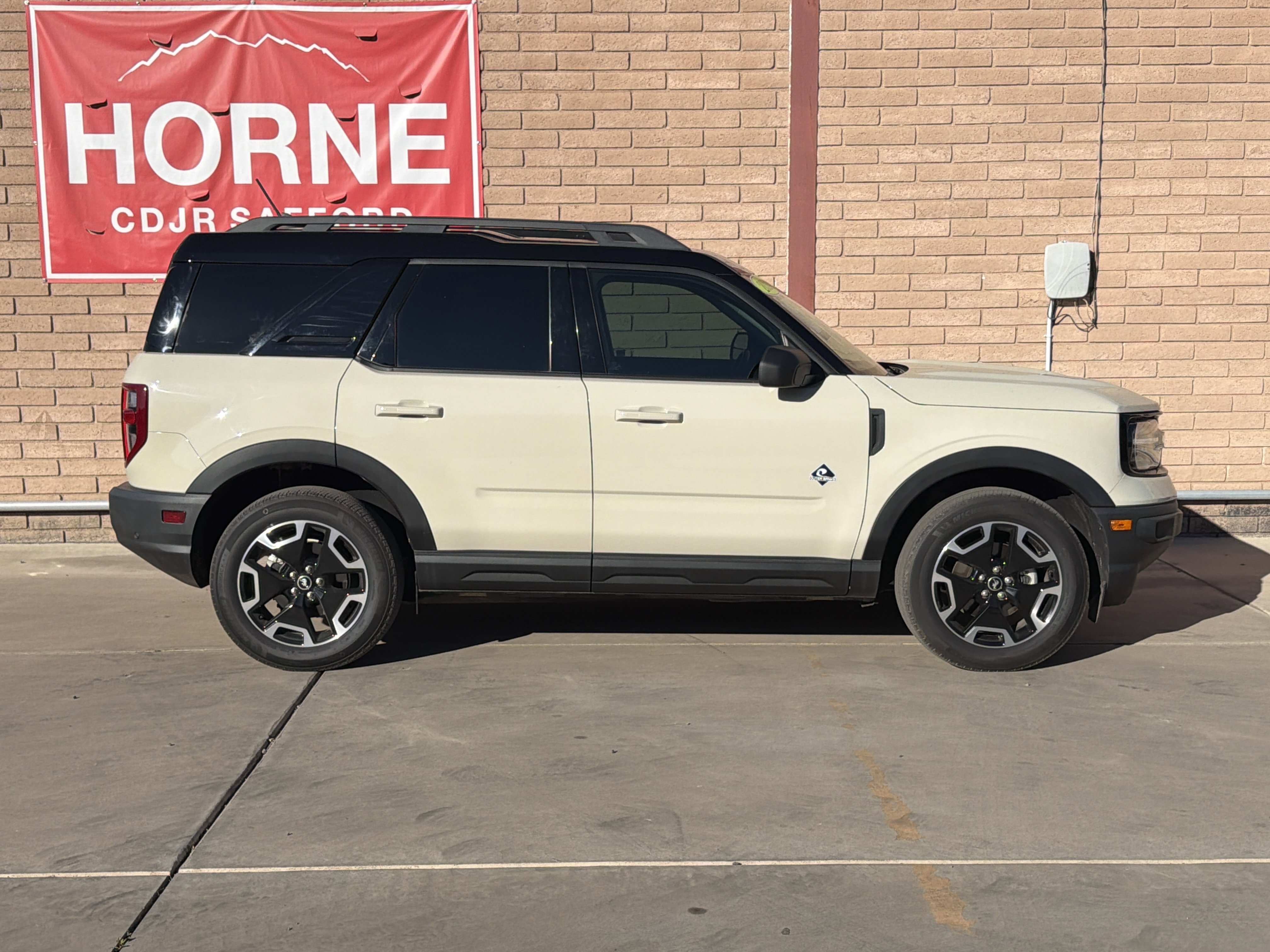 Used 2024 Ford Bronco Sport Outer Banks w/ Tech Package image 7