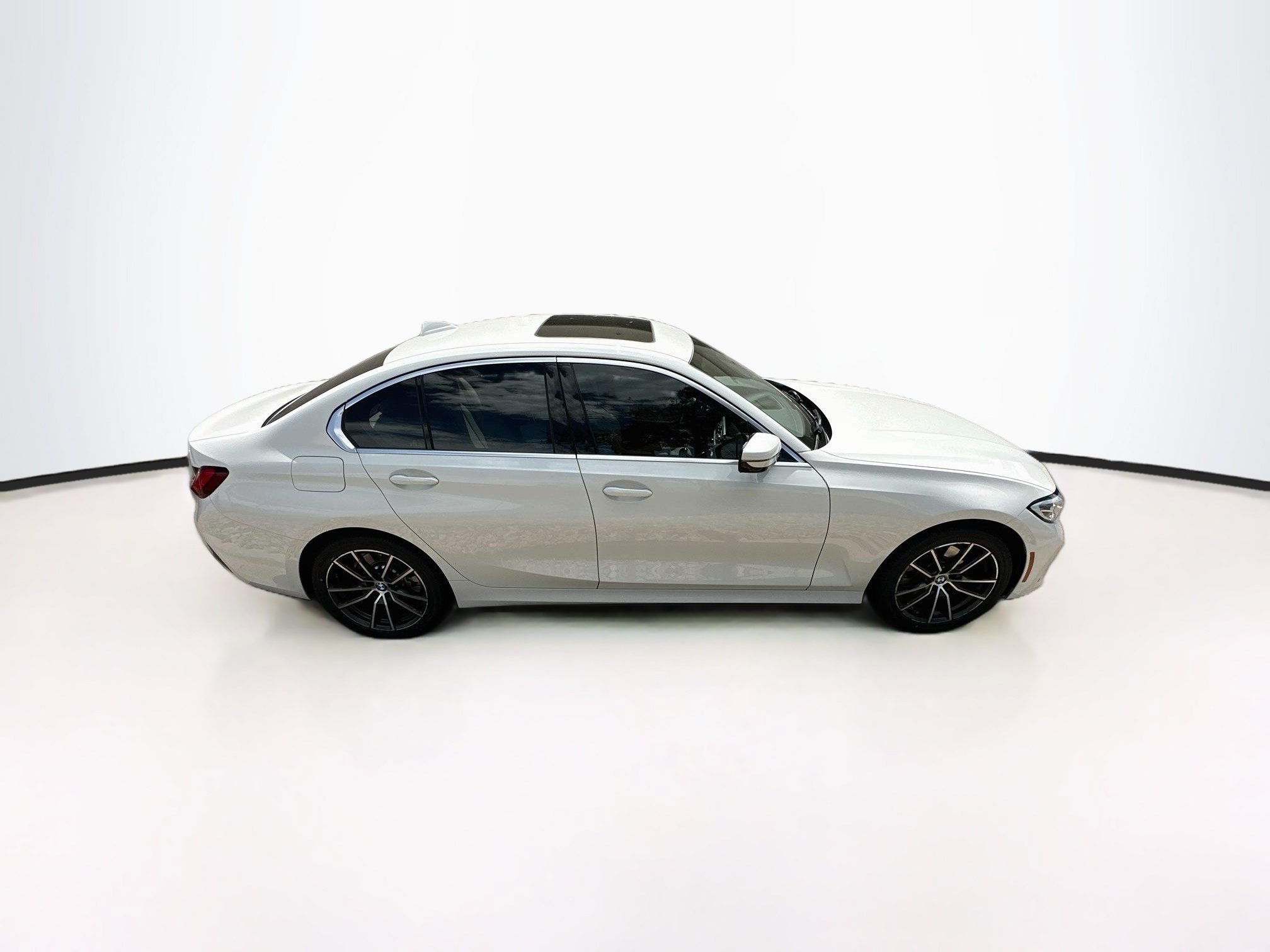 Used 2022 BMW 330i xDrive Sedan w/ Convenience Package AWD/4WD image 10